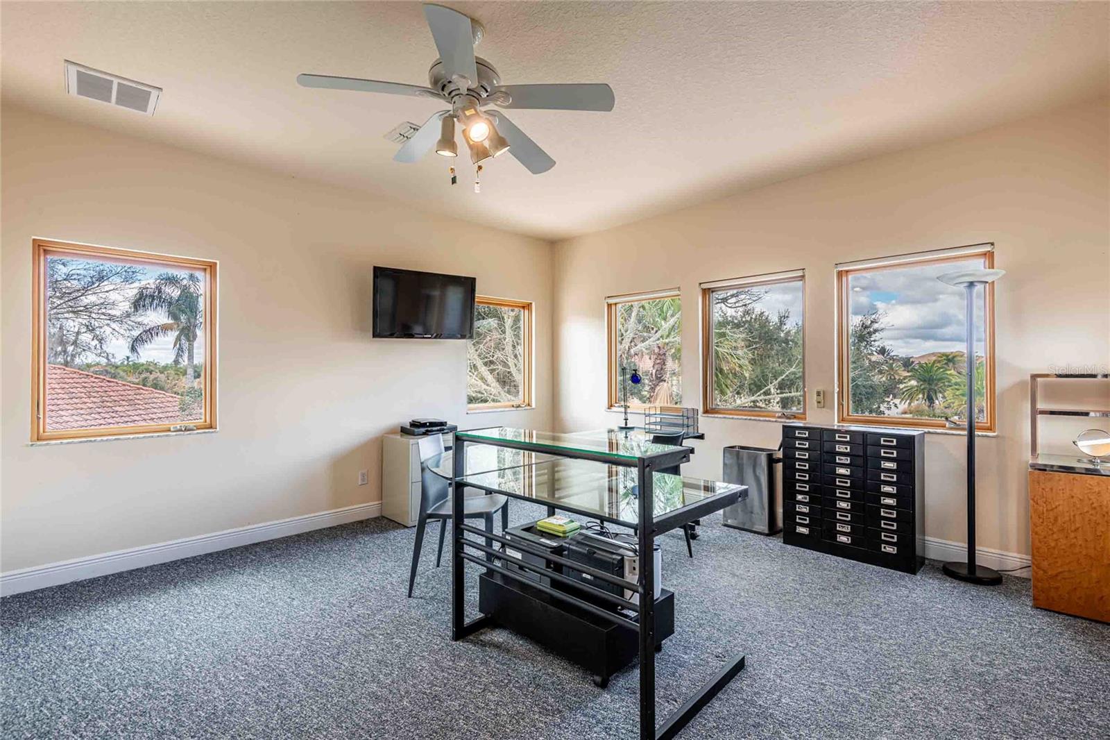 CALIENTE - Residential