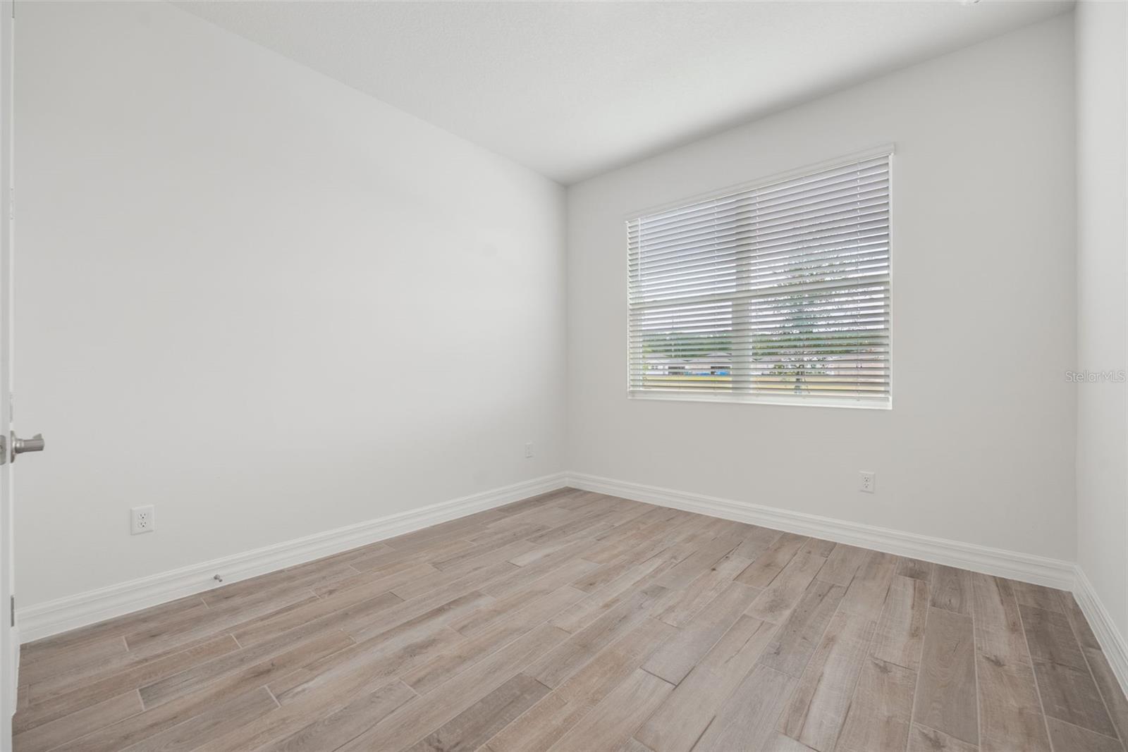 LAKES OF MOUNT DORA - Residential