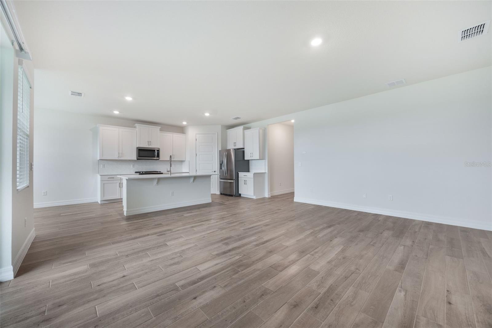 LAKES OF MOUNT DORA - Residential