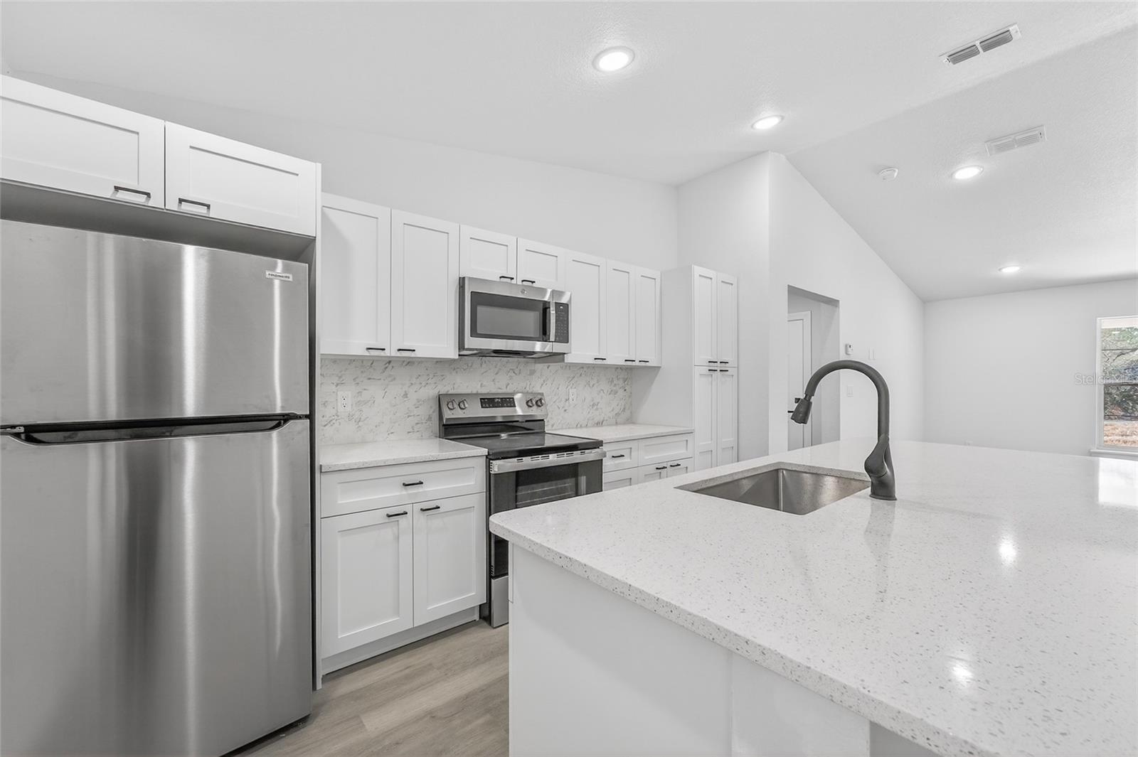 SILVER SPGS SHORES UN 35 - Residential