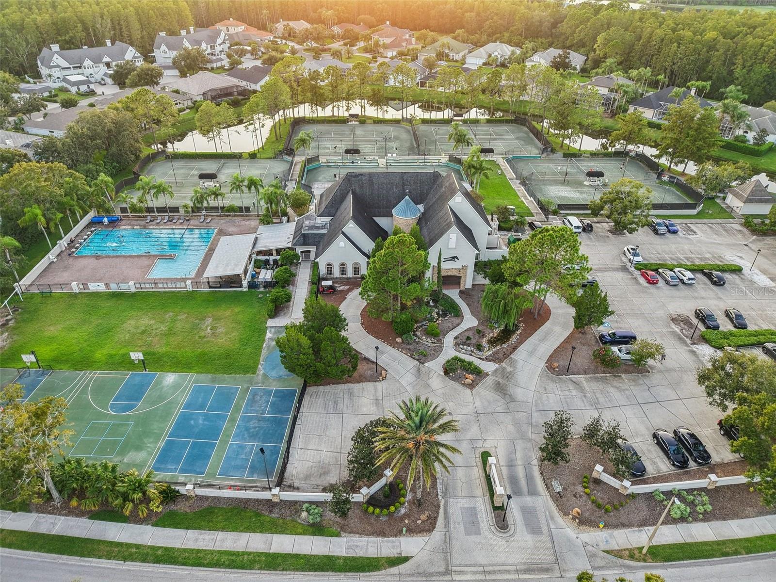 CHEVAL - Residential