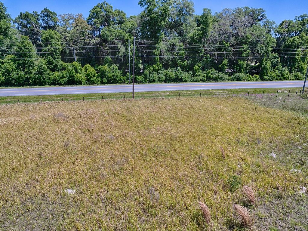 Photo of 467 Cr 314, Bushnell, FL 33513 (MLS # G5103510)