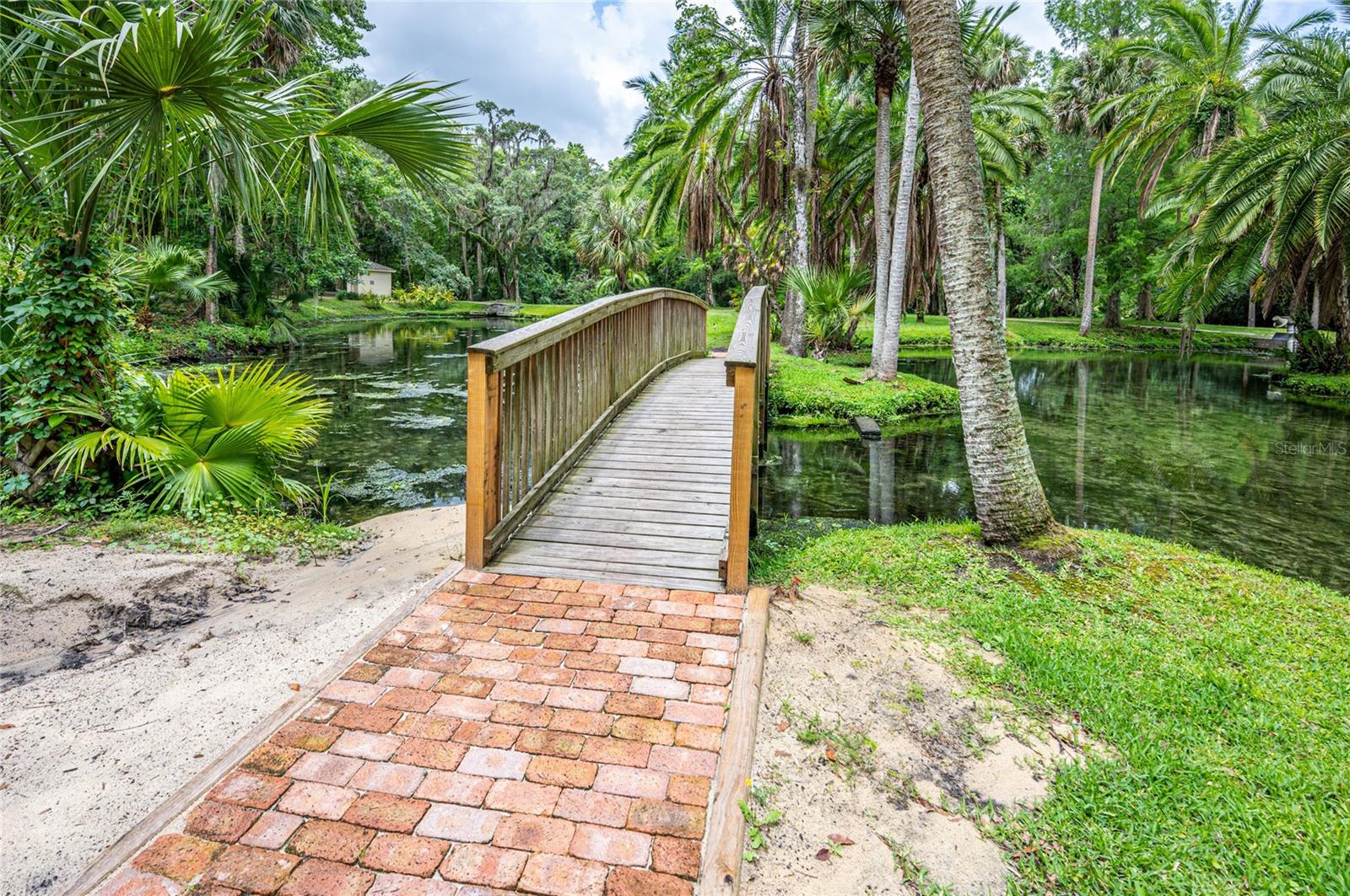 SPRINGS, FAIRWAY VILLAS - Residential