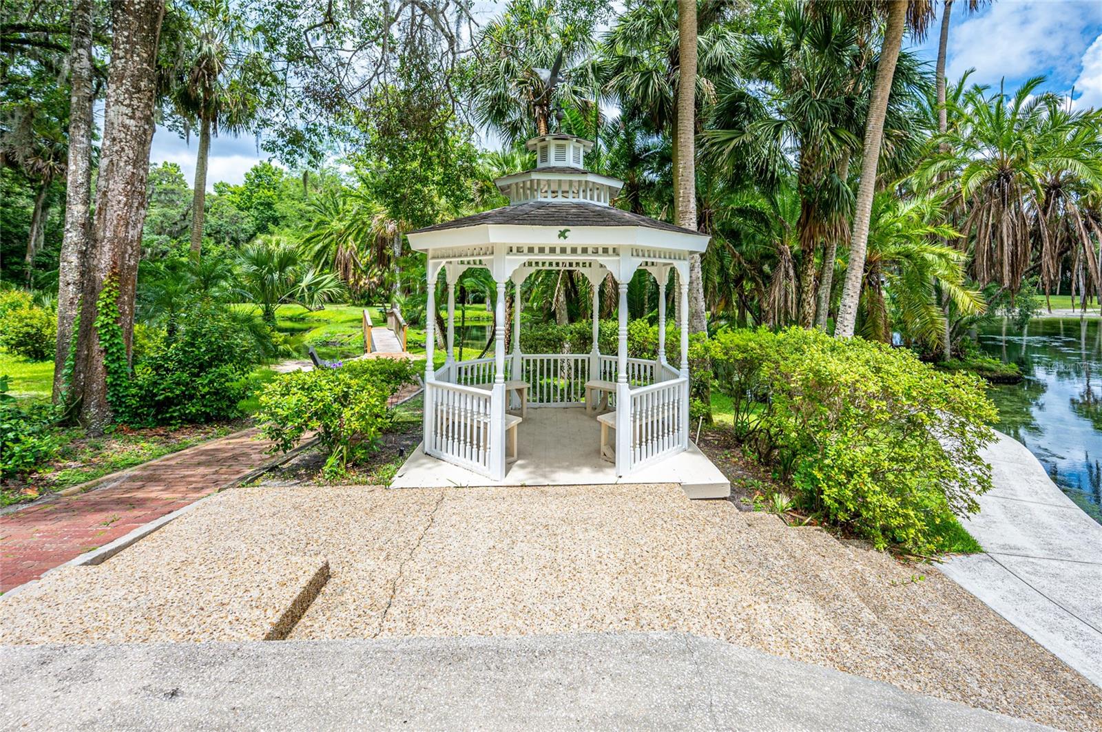 SPRINGS, FAIRWAY VILLAS - Residential