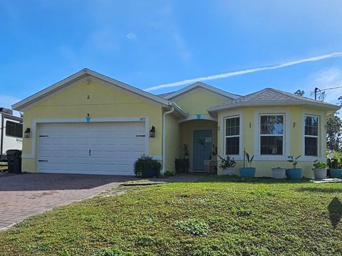 A home in NORTH PORT