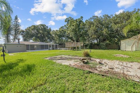 A home in LAKELAND