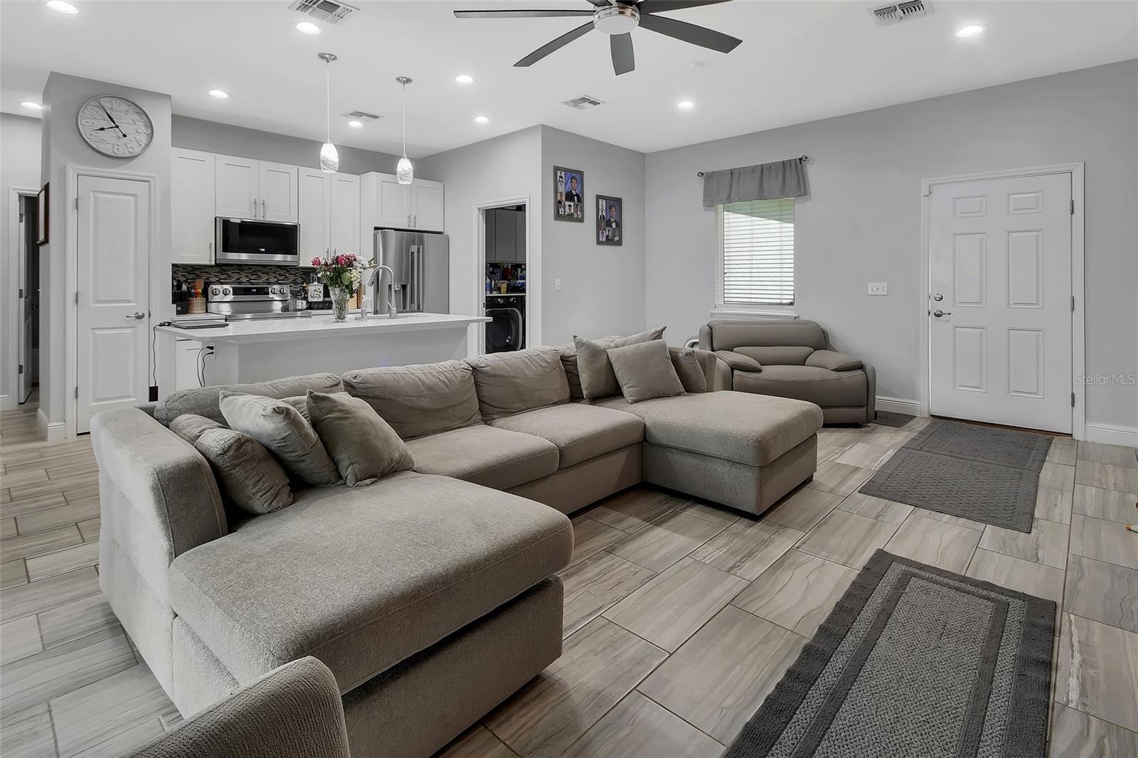 1580 13TH STREET