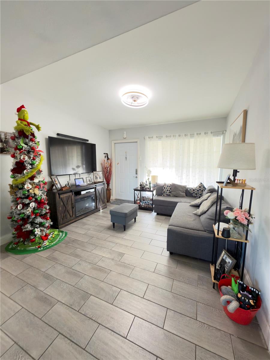 RICHLAND MANOR - Residential