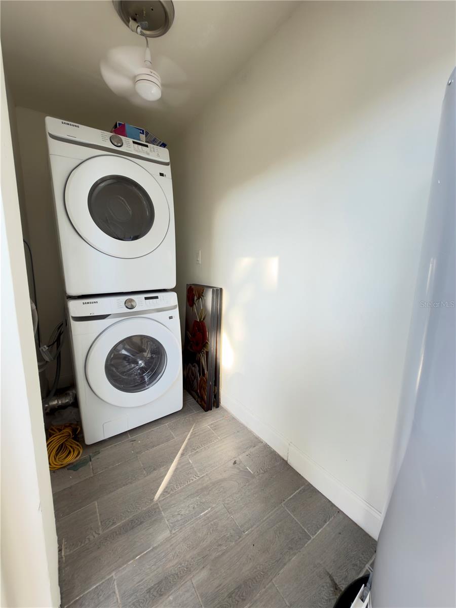 RICHLAND MANOR - Residential