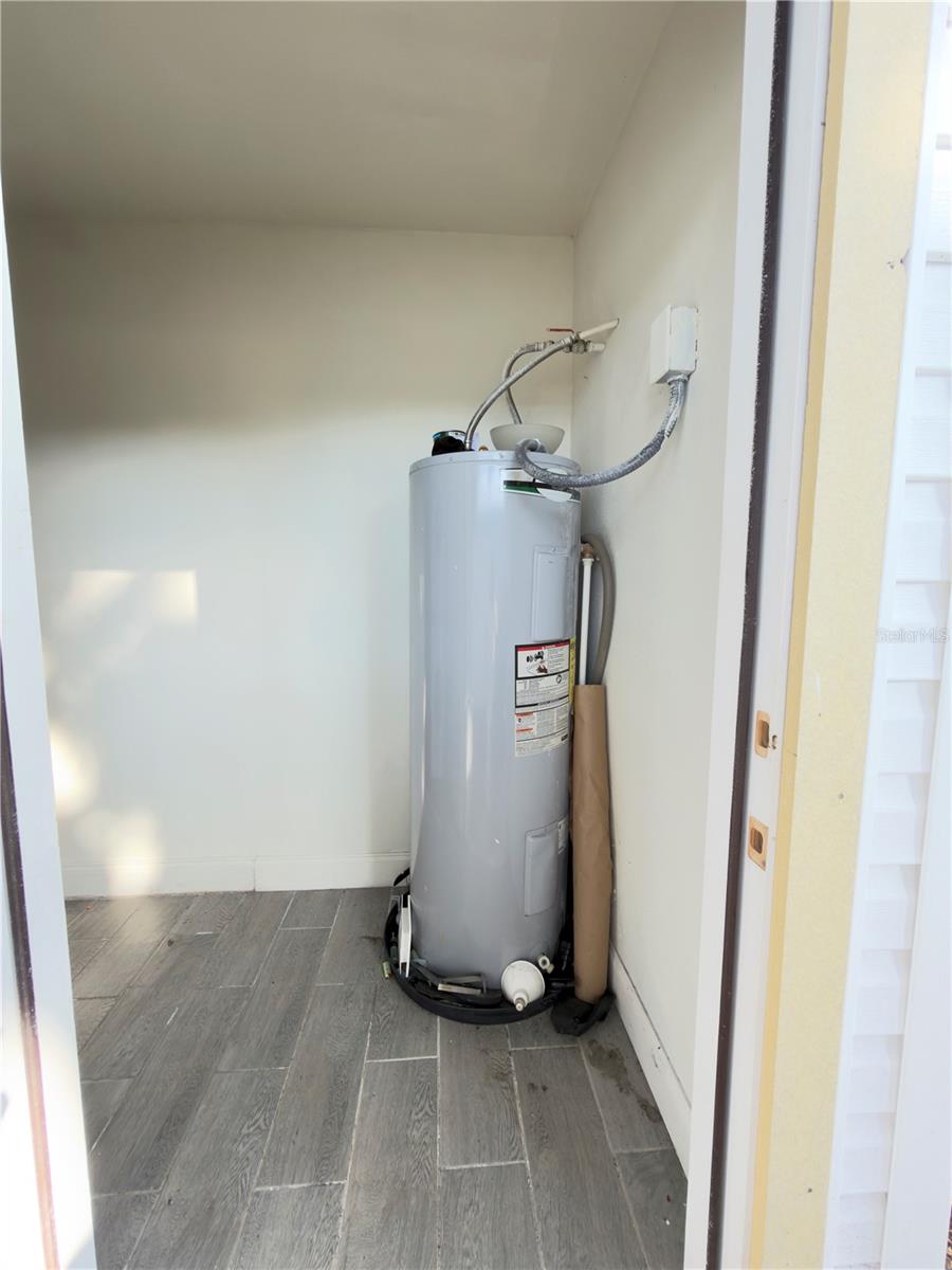 RICHLAND MANOR - Residential