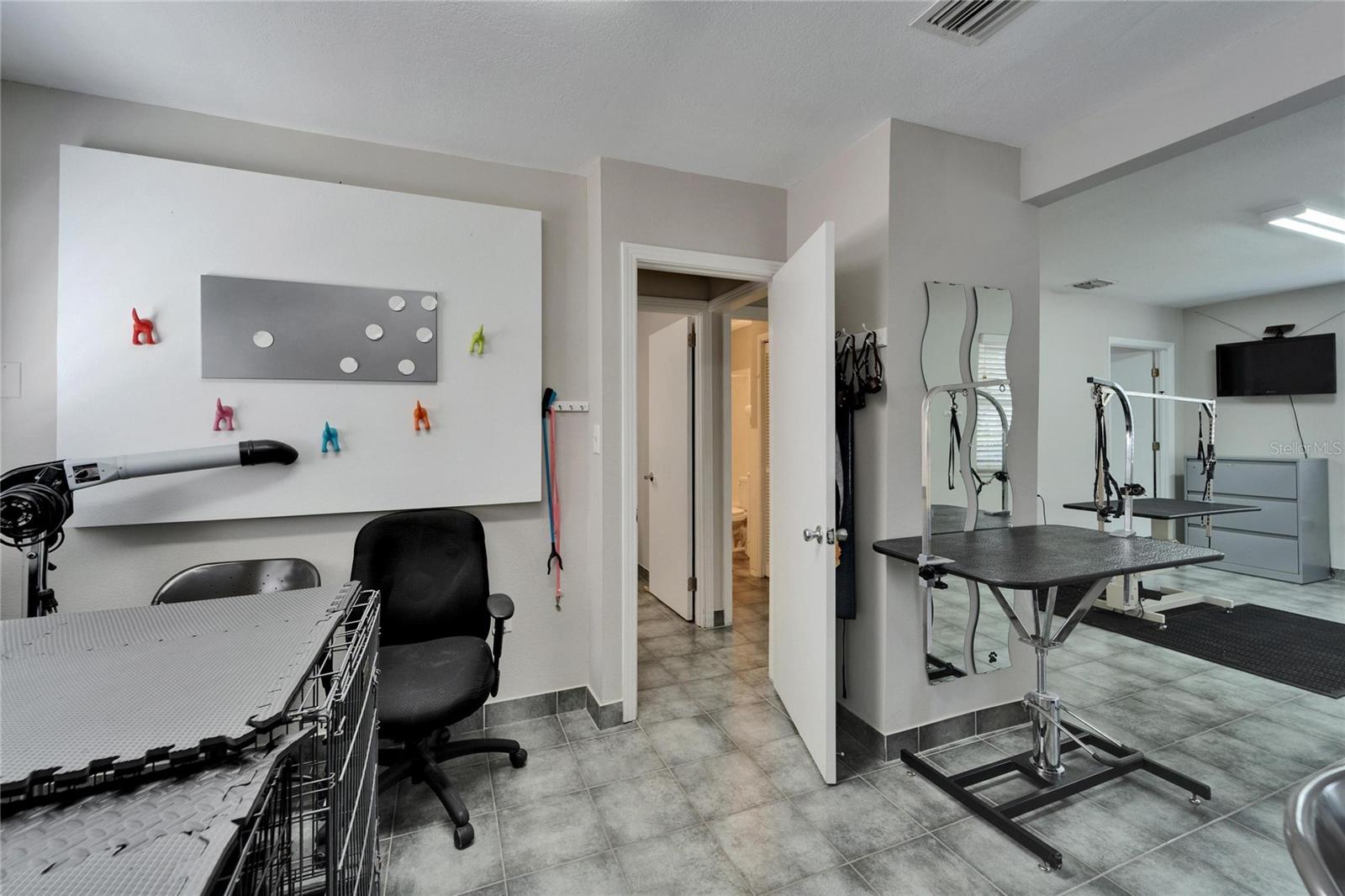 KINGSWAY POULTRY COLONY UNIT N - Residential