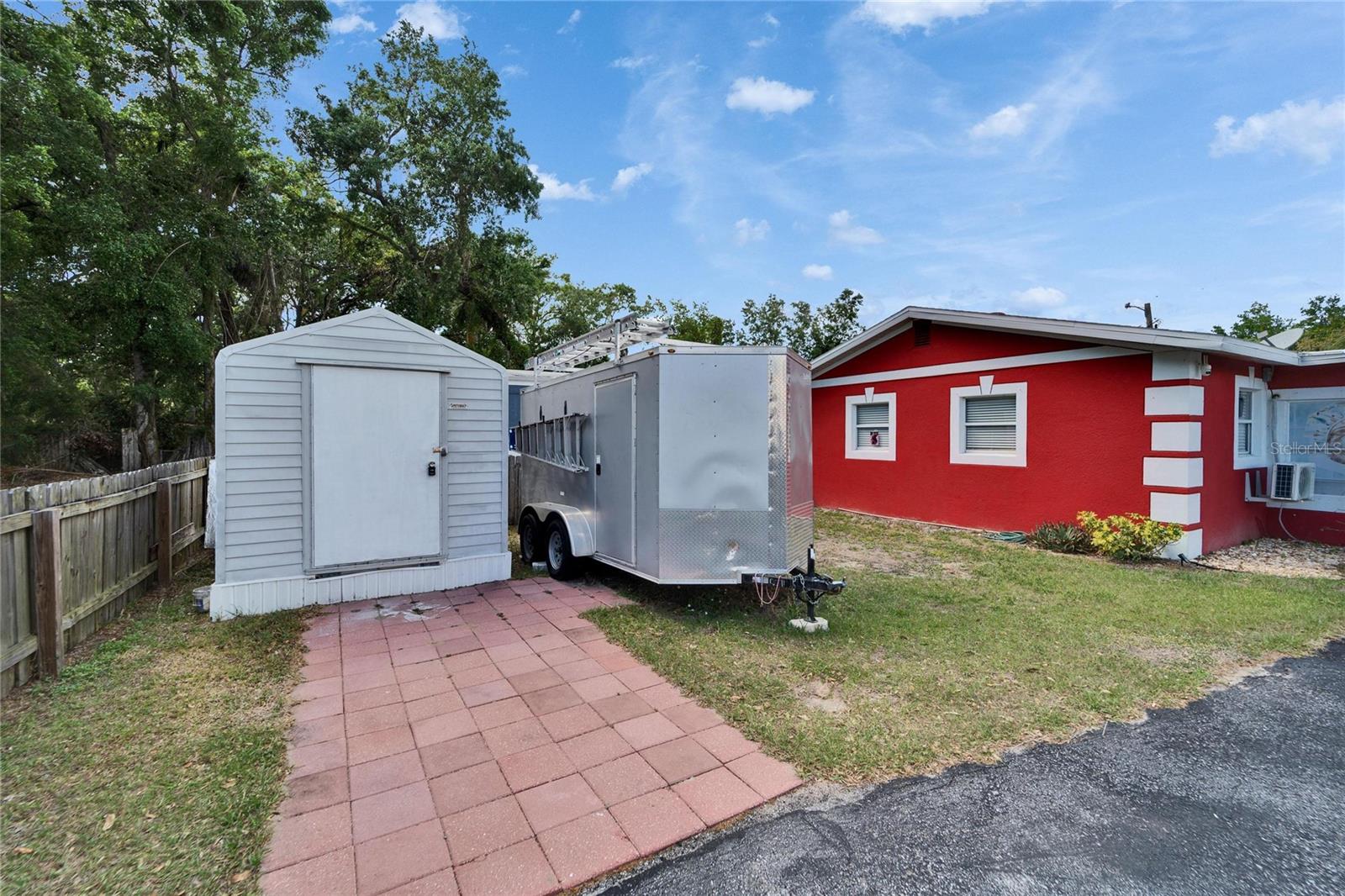 KINGSWAY POULTRY COLONY UNIT N - Residential