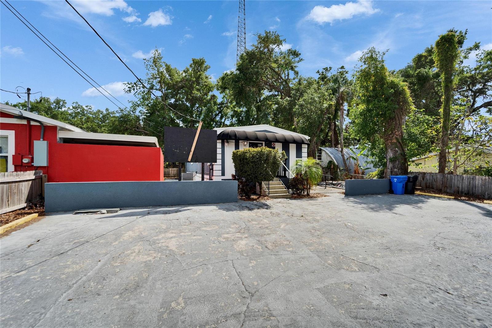 KINGSWAY POULTRY COLONY UNIT N - Residential