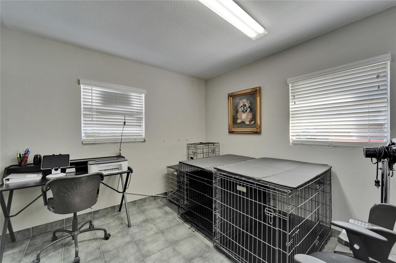 KINGSWAY POULTRY COLONY UNIT N - Residential