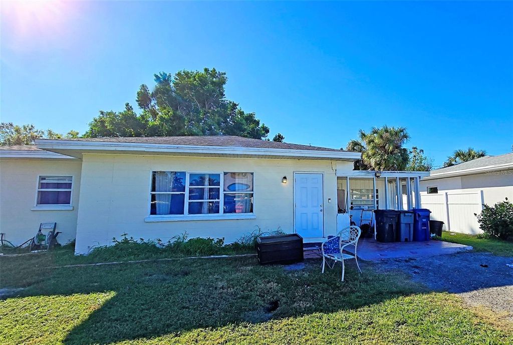 Photo of 3310 Lexington Street, Sarasota, FL 34231 (MLS # A4682557)