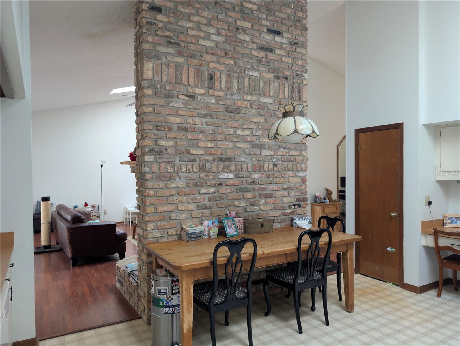 252 SHADY OAKS CIRCLE