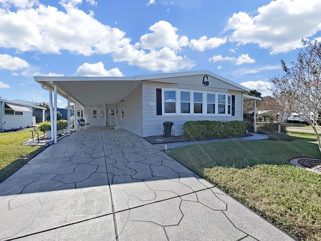 Photo of 4815 Foxwood Blvd, Lakeland, FL 33810 (MLS # P4937443)