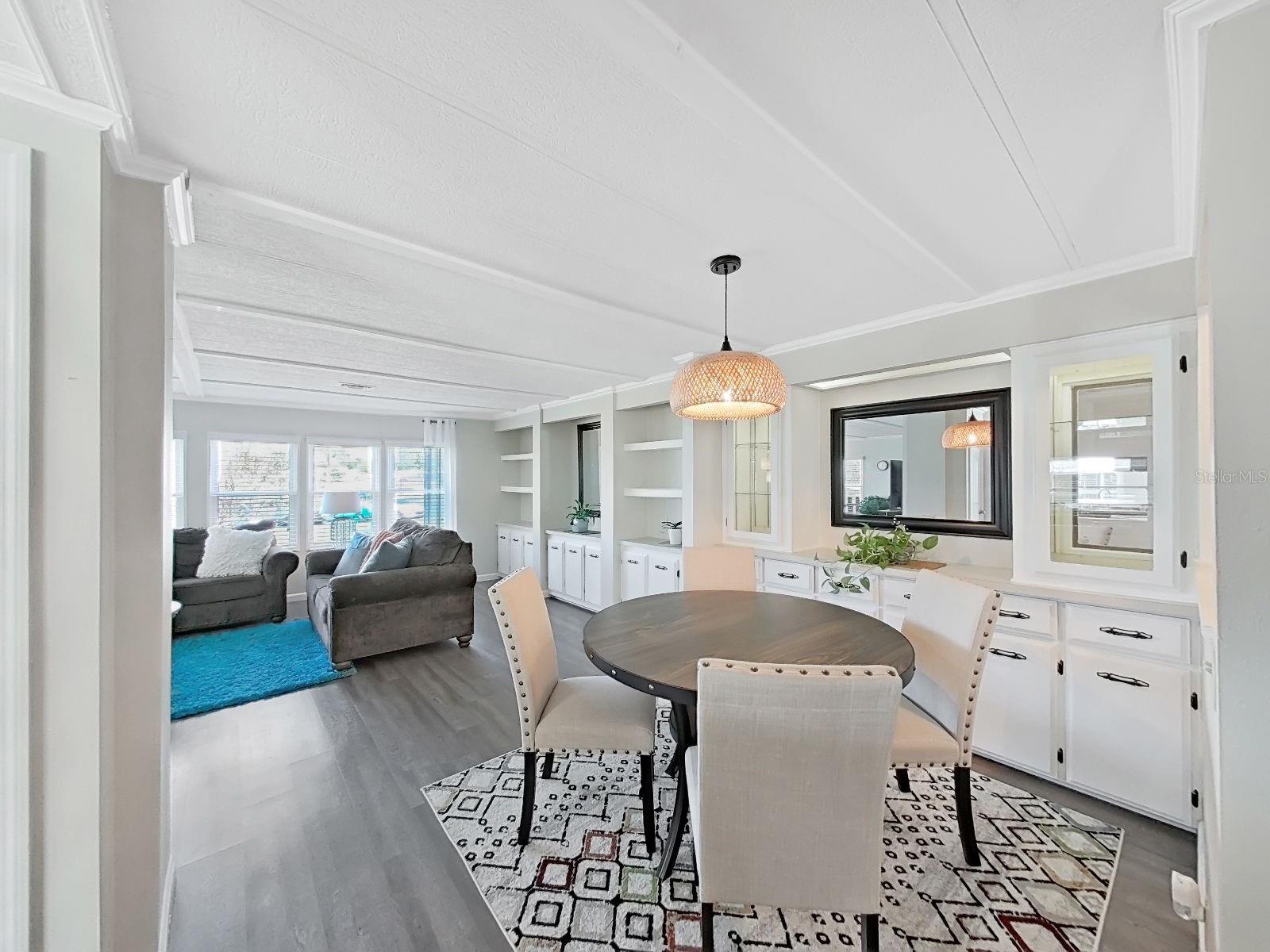 FOXWOOD LAKE ESTATES PH 01 - Residential