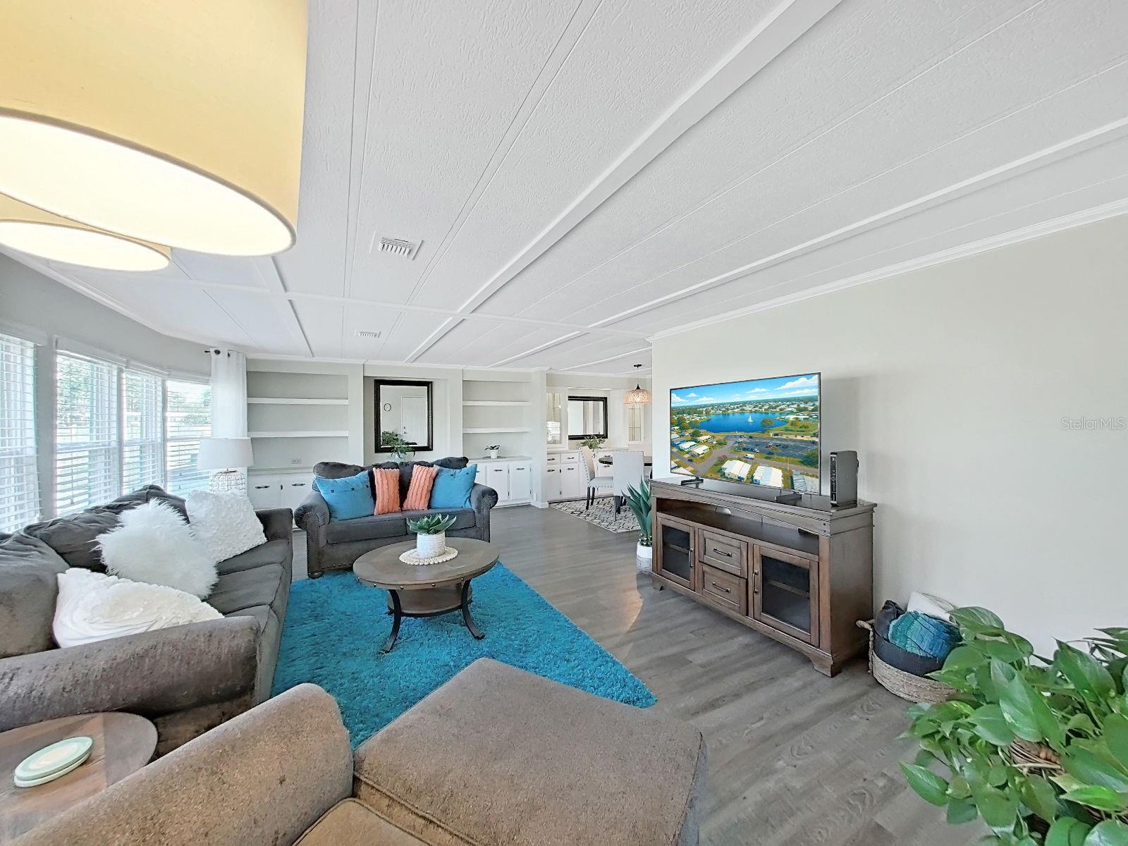 FOXWOOD LAKE ESTATES PH 01 - Residential