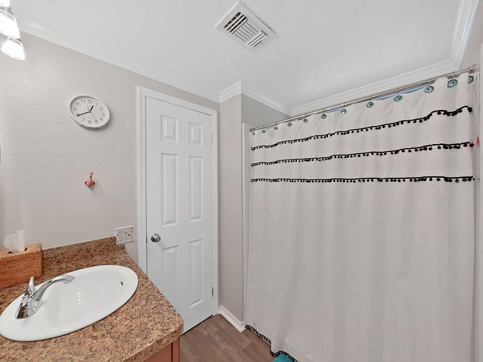 FOXWOOD LAKE ESTATES PH 01 - Residential