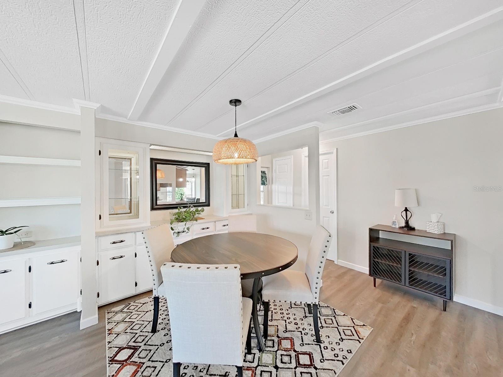 FOXWOOD LAKE ESTATES PH 01 - Residential