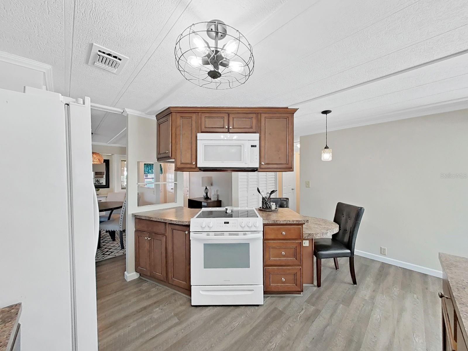 FOXWOOD LAKE ESTATES PH 01 - Residential