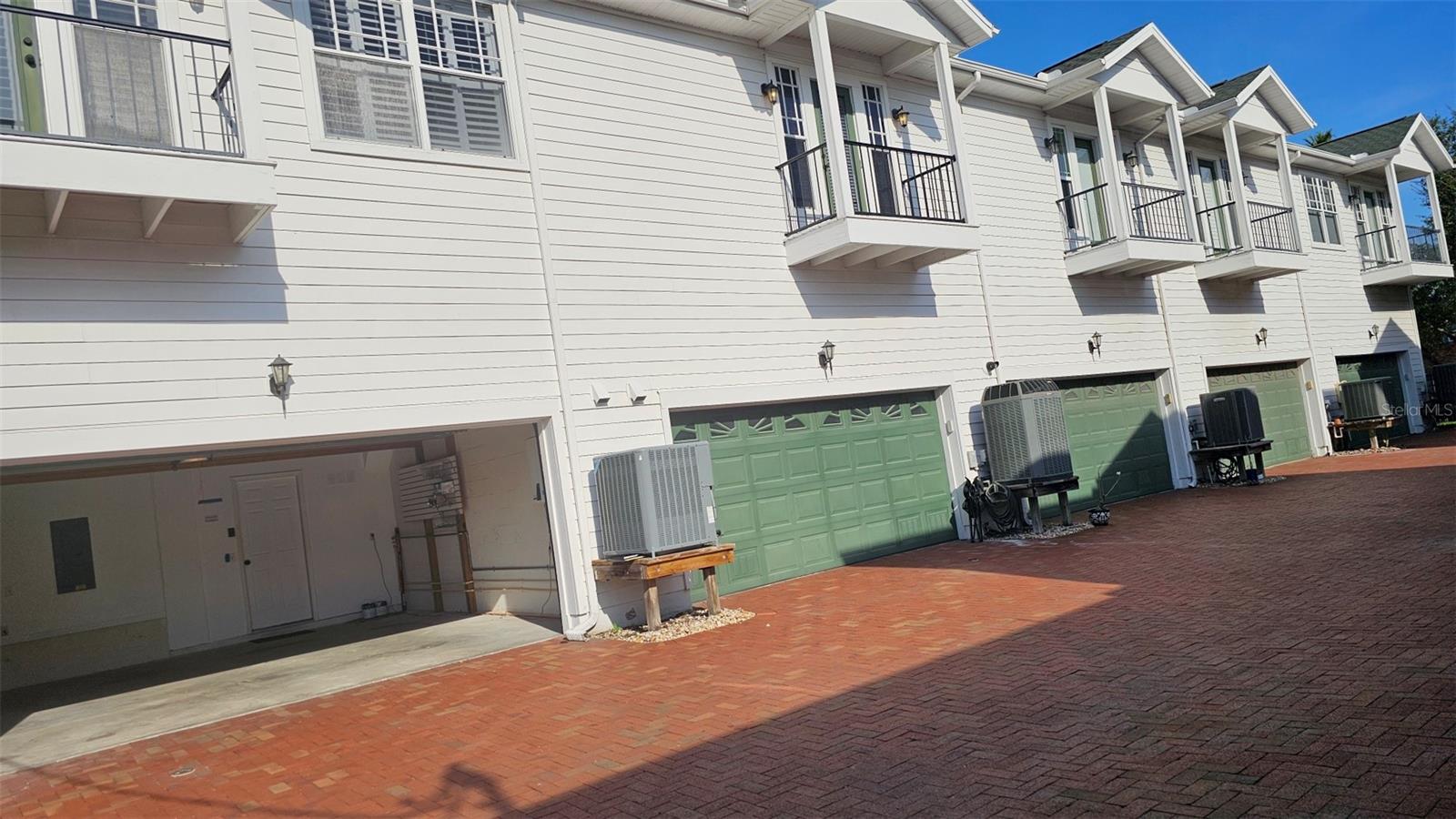 113 BOSPHOROUS AVENUE 1