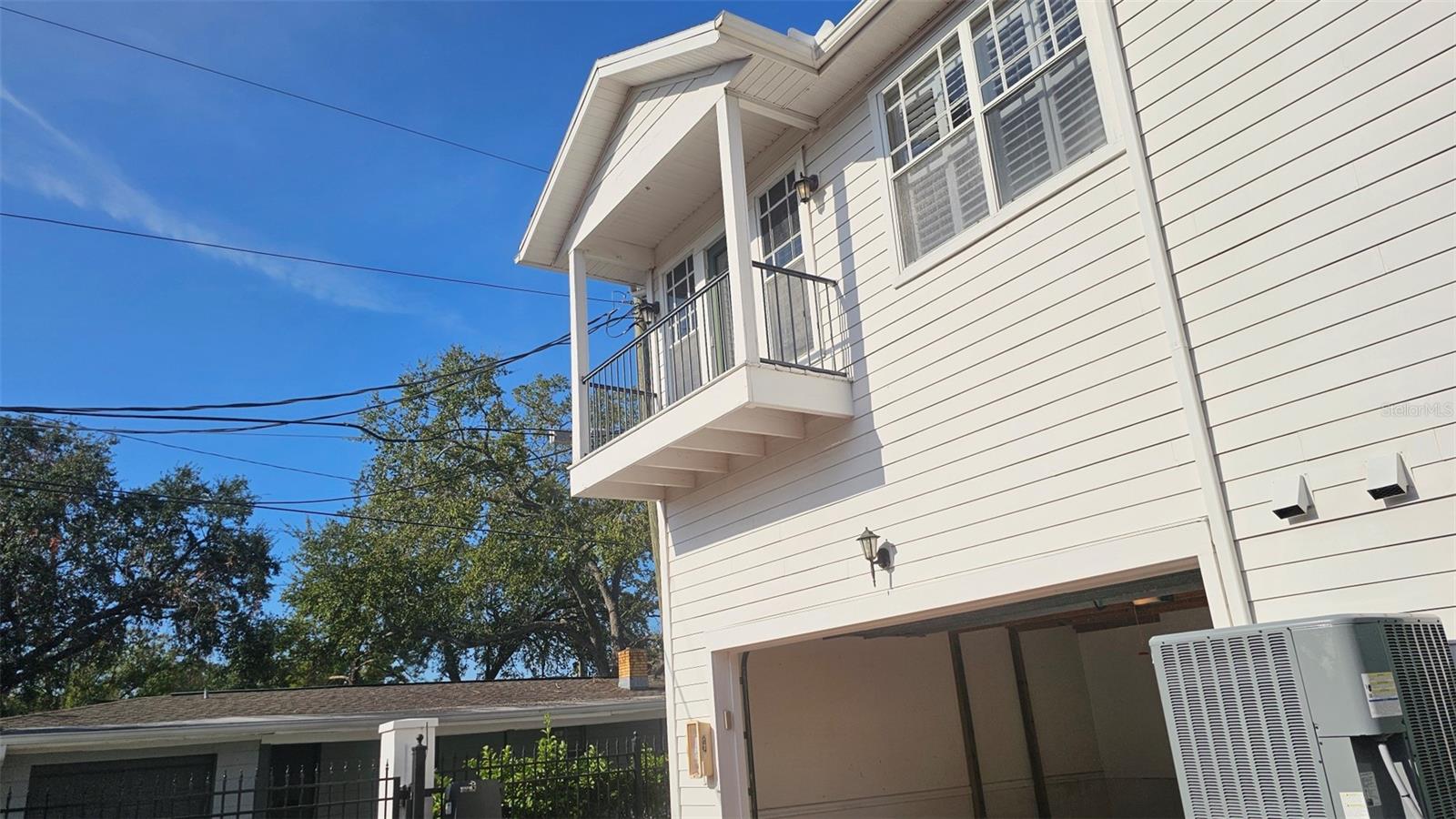 113 BOSPHOROUS AVENUE 1