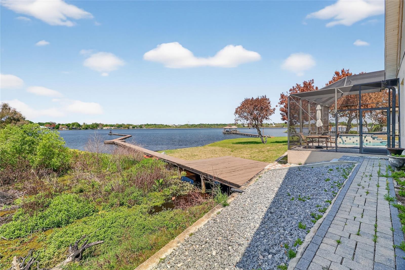 WATERS LAKE MARIAM - Residential