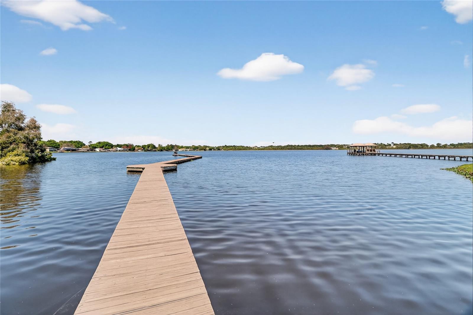 WATERS LAKE MARIAM - Residential