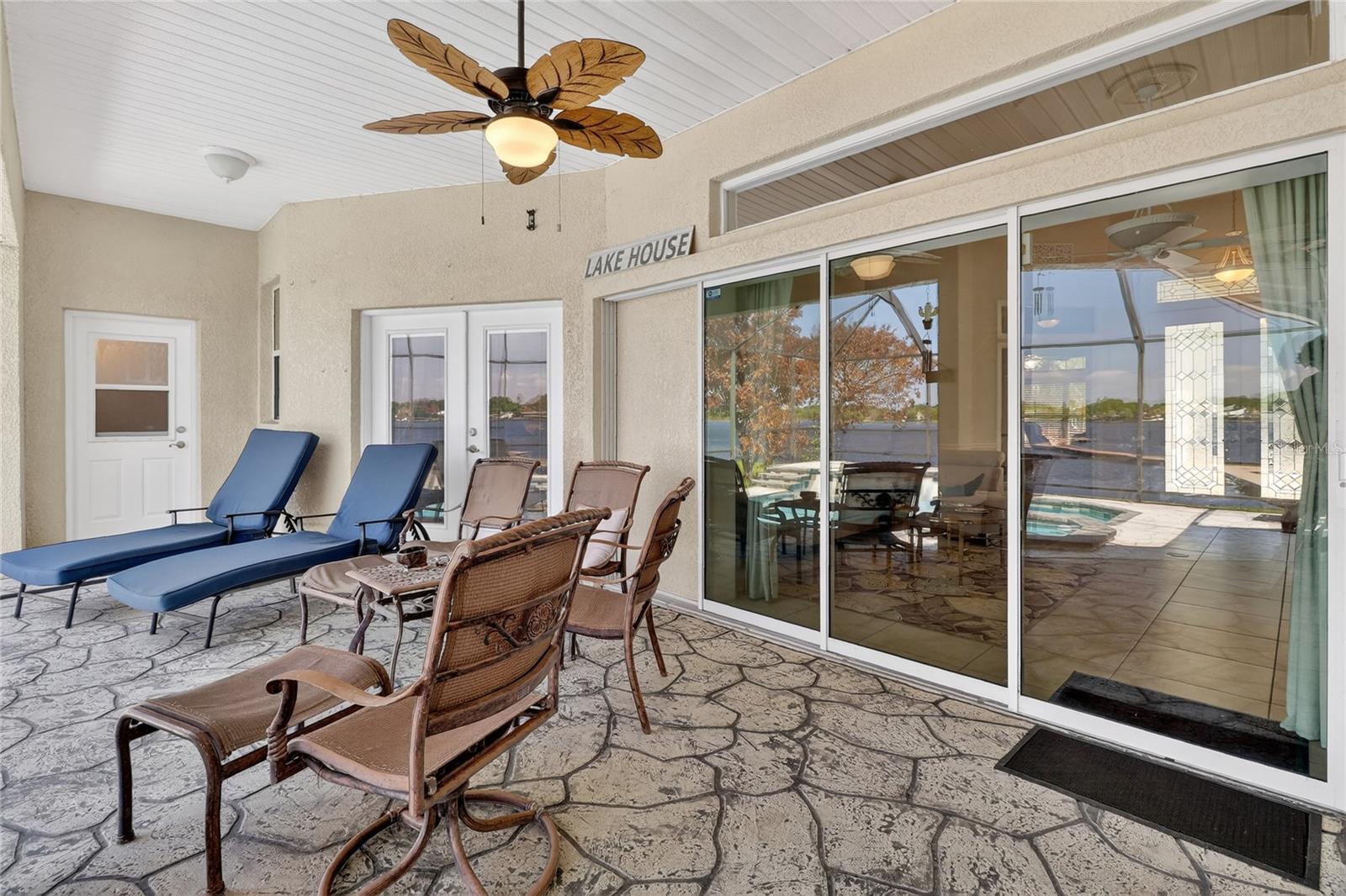 WATERS LAKE MARIAM - Residential