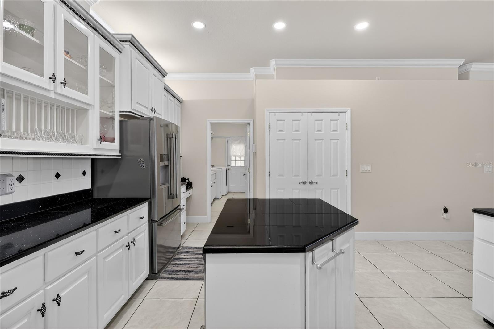 WATERS LAKE MARIAM - Residential