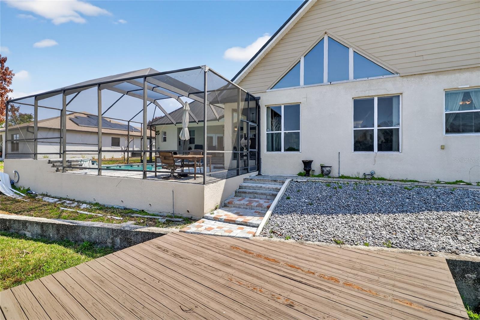 WATERS LAKE MARIAM - Residential