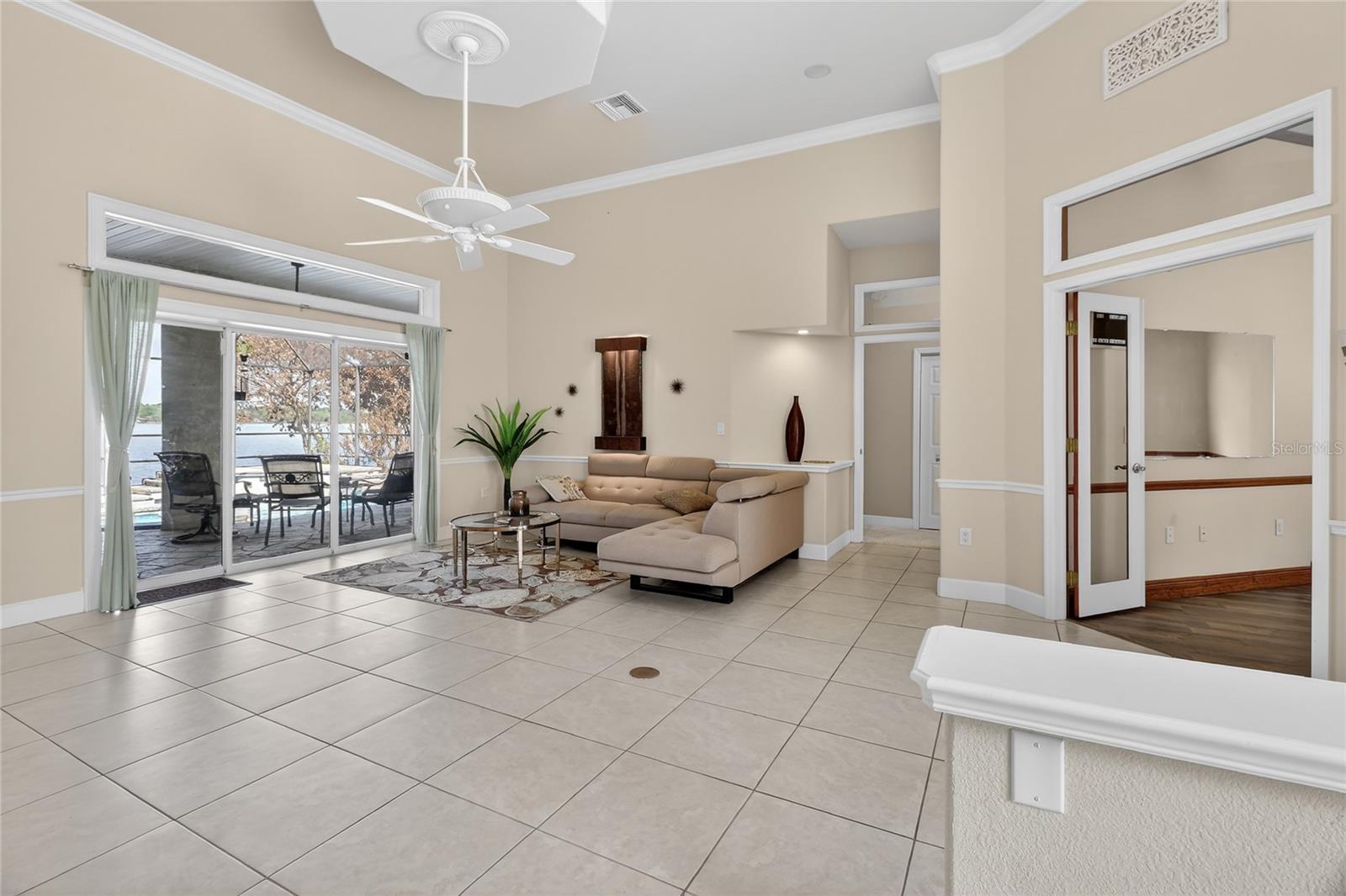 WATERS LAKE MARIAM - Residential