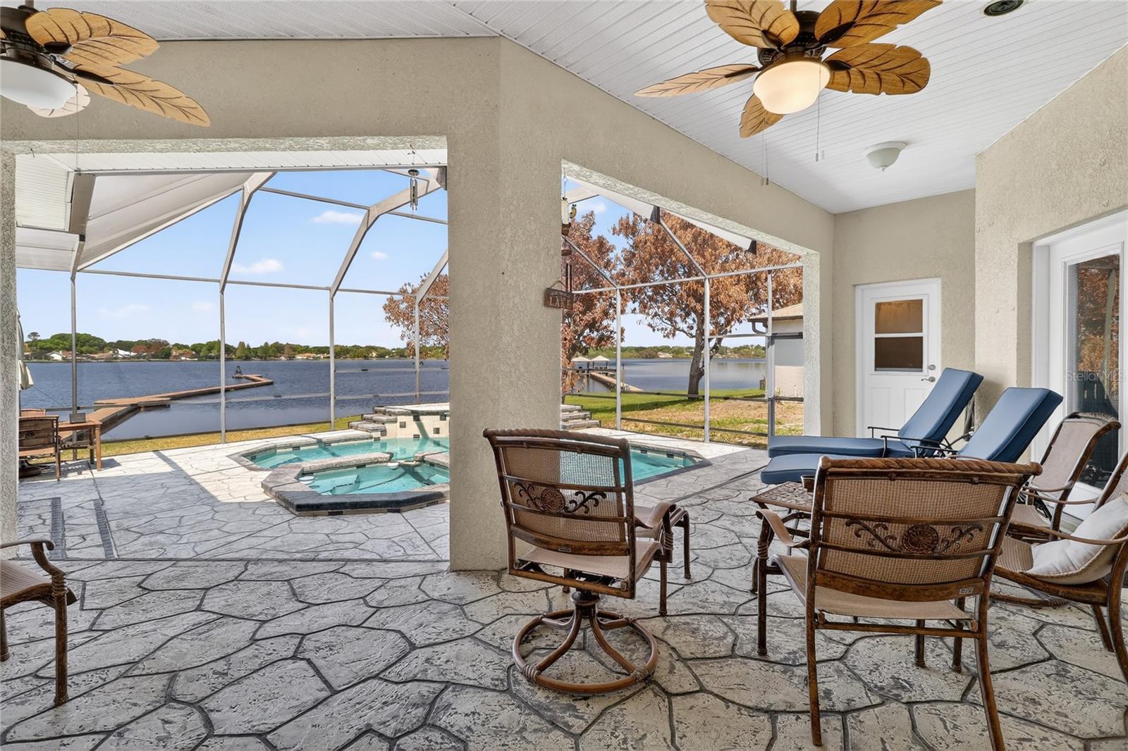 WATERS LAKE MARIAM - Residential