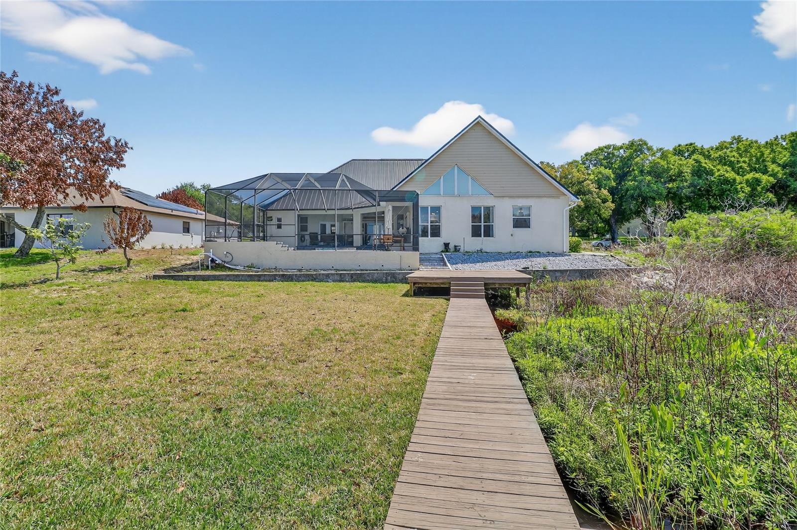 WATERS LAKE MARIAM - Residential