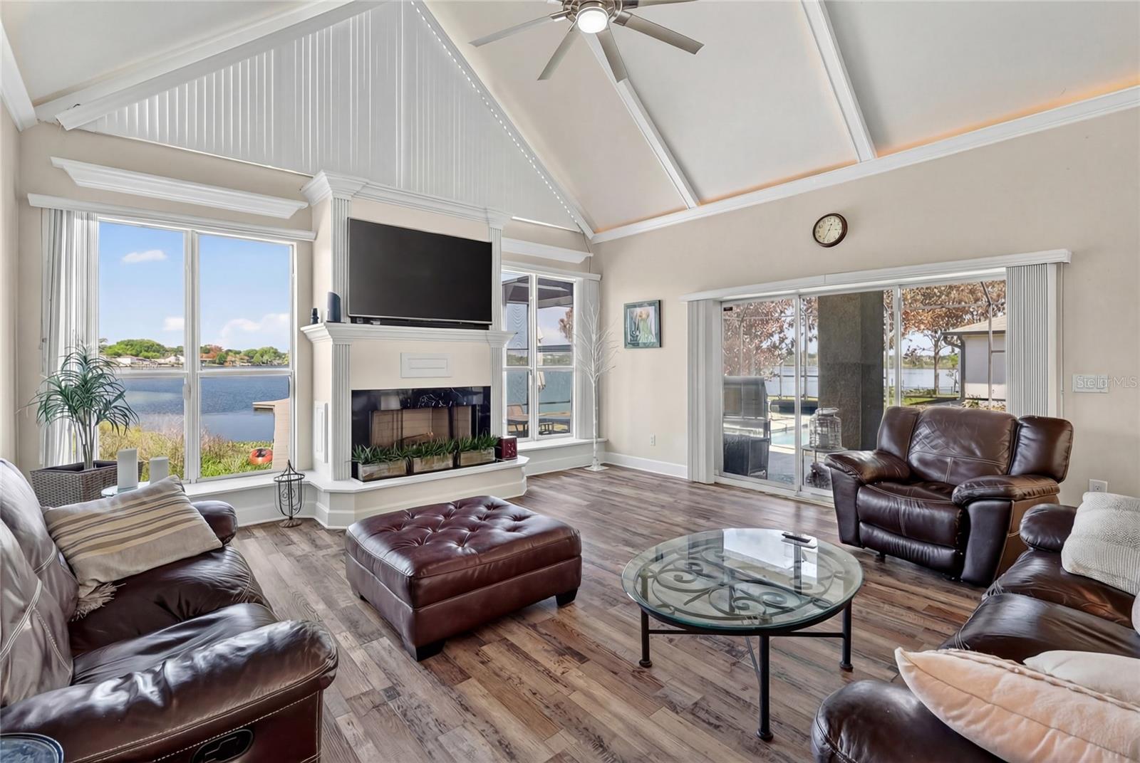 WATERS LAKE MARIAM - Residential