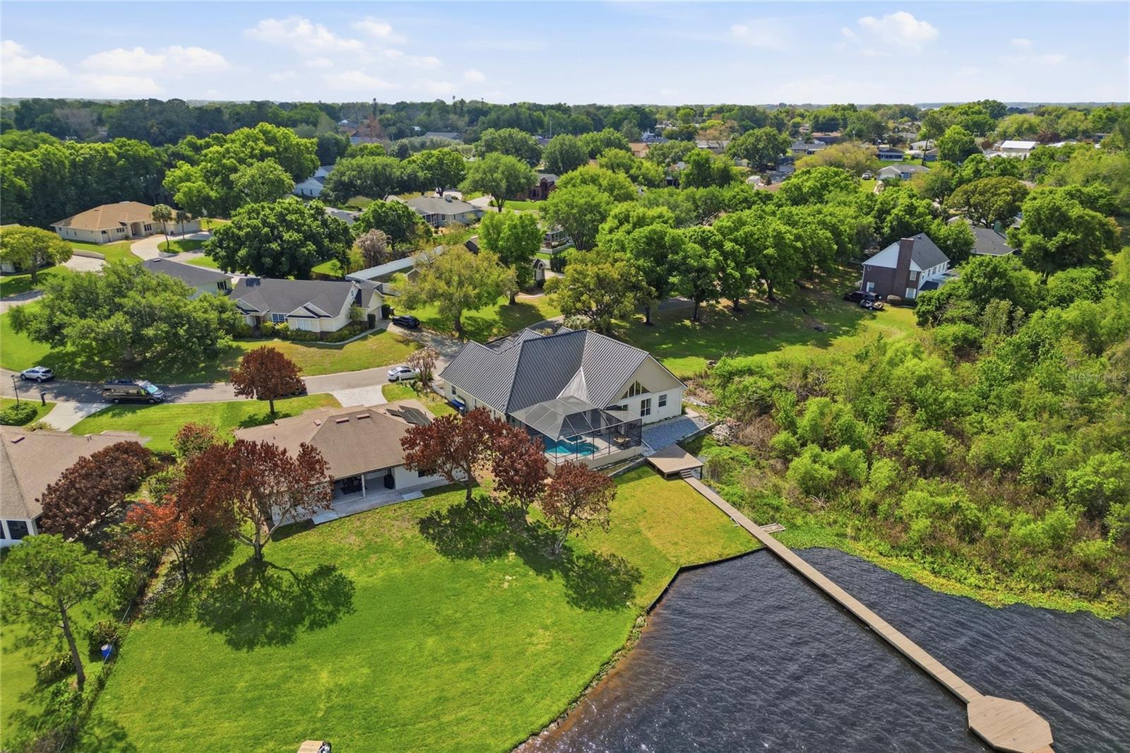 WATERS LAKE MARIAM - Residential