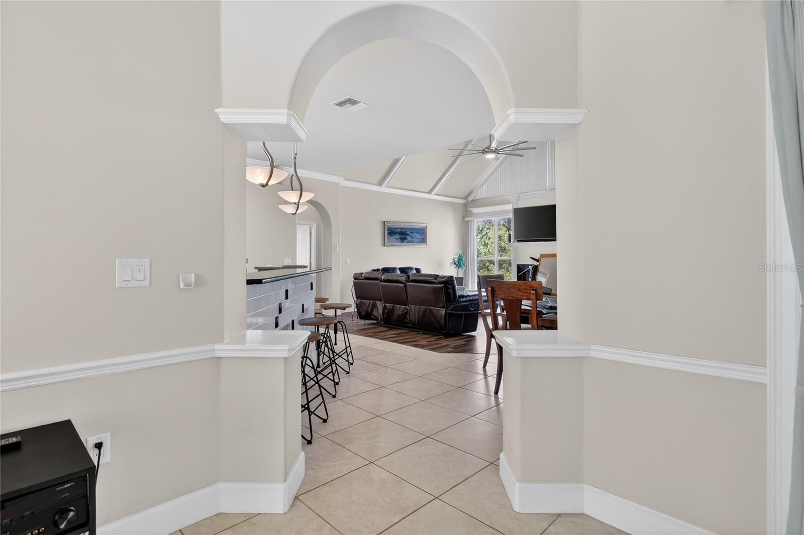 WATERS LAKE MARIAM - Residential