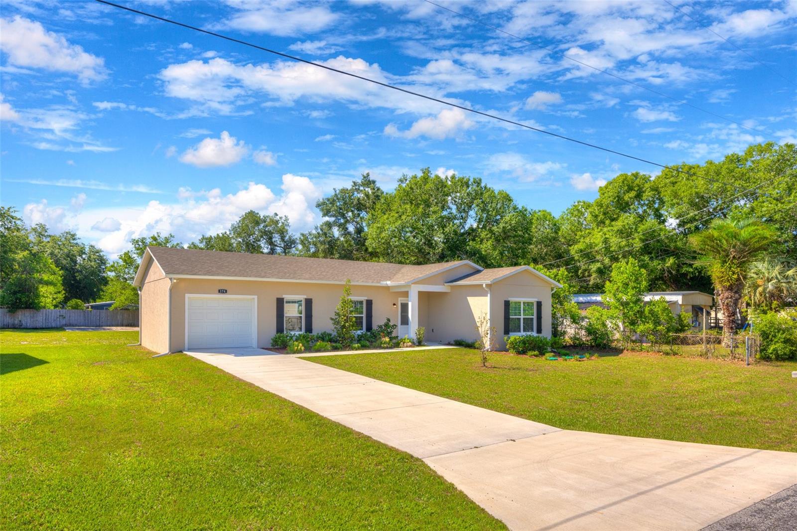 174 DOVER LN