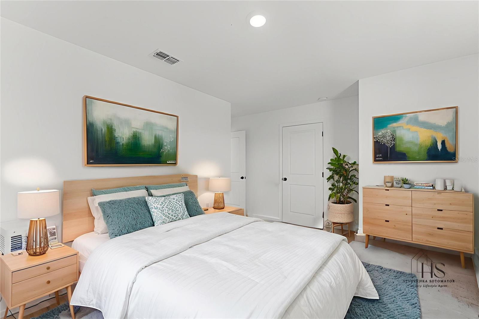 1308 STERLING POINTE DRIVE