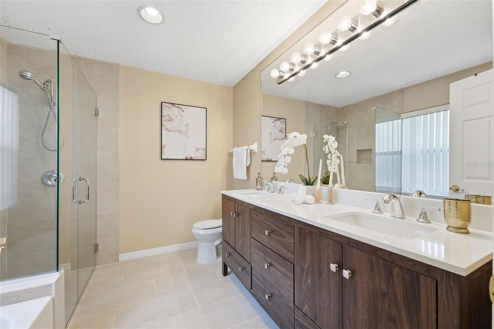 ALAFAYA WOOSS PH II - Residential