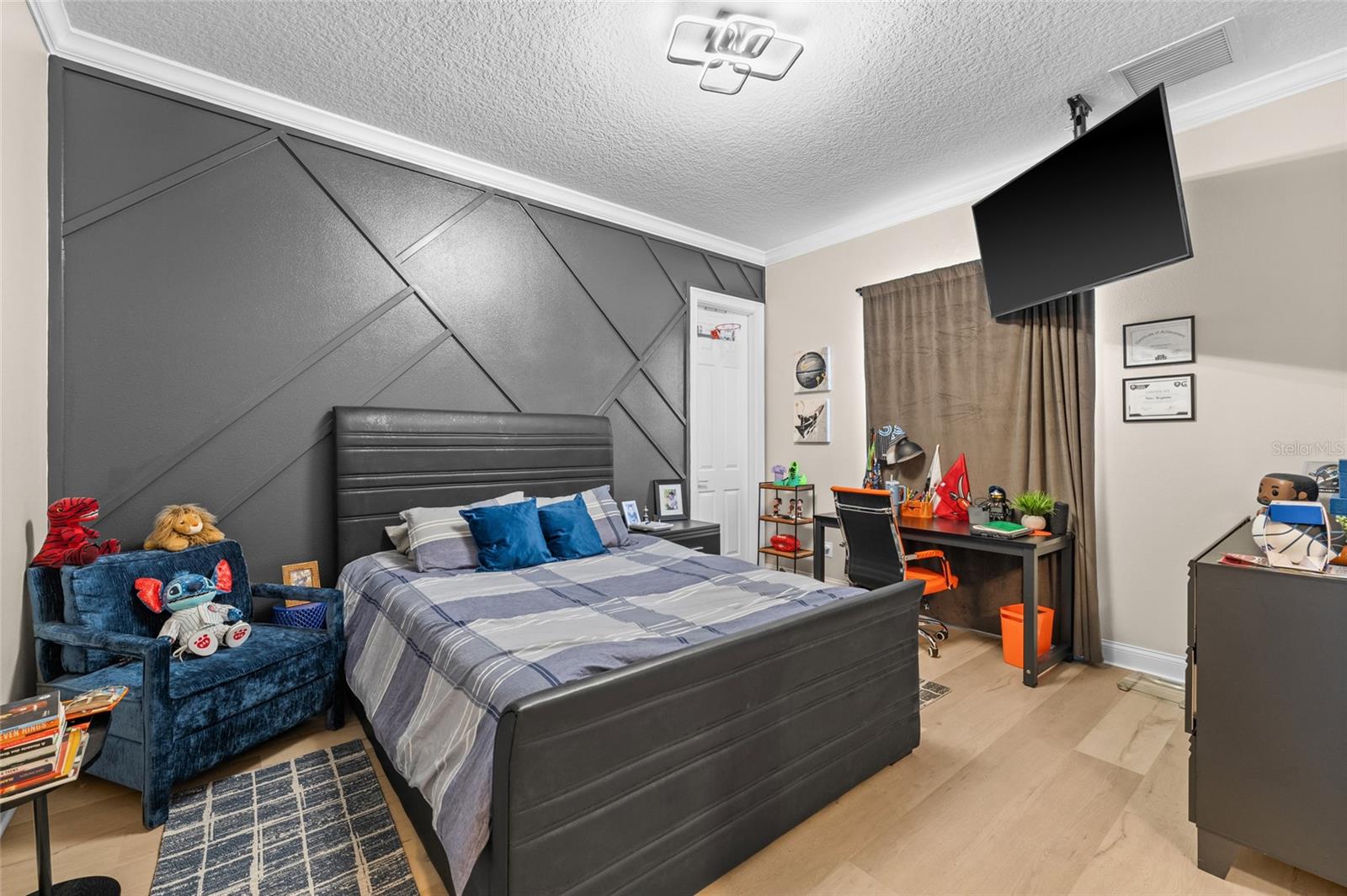 KEENES POINTE - Residential