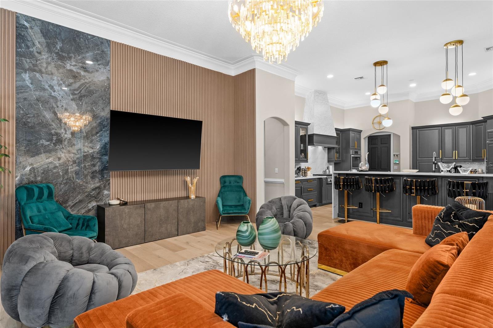KEENES POINTE - Residential