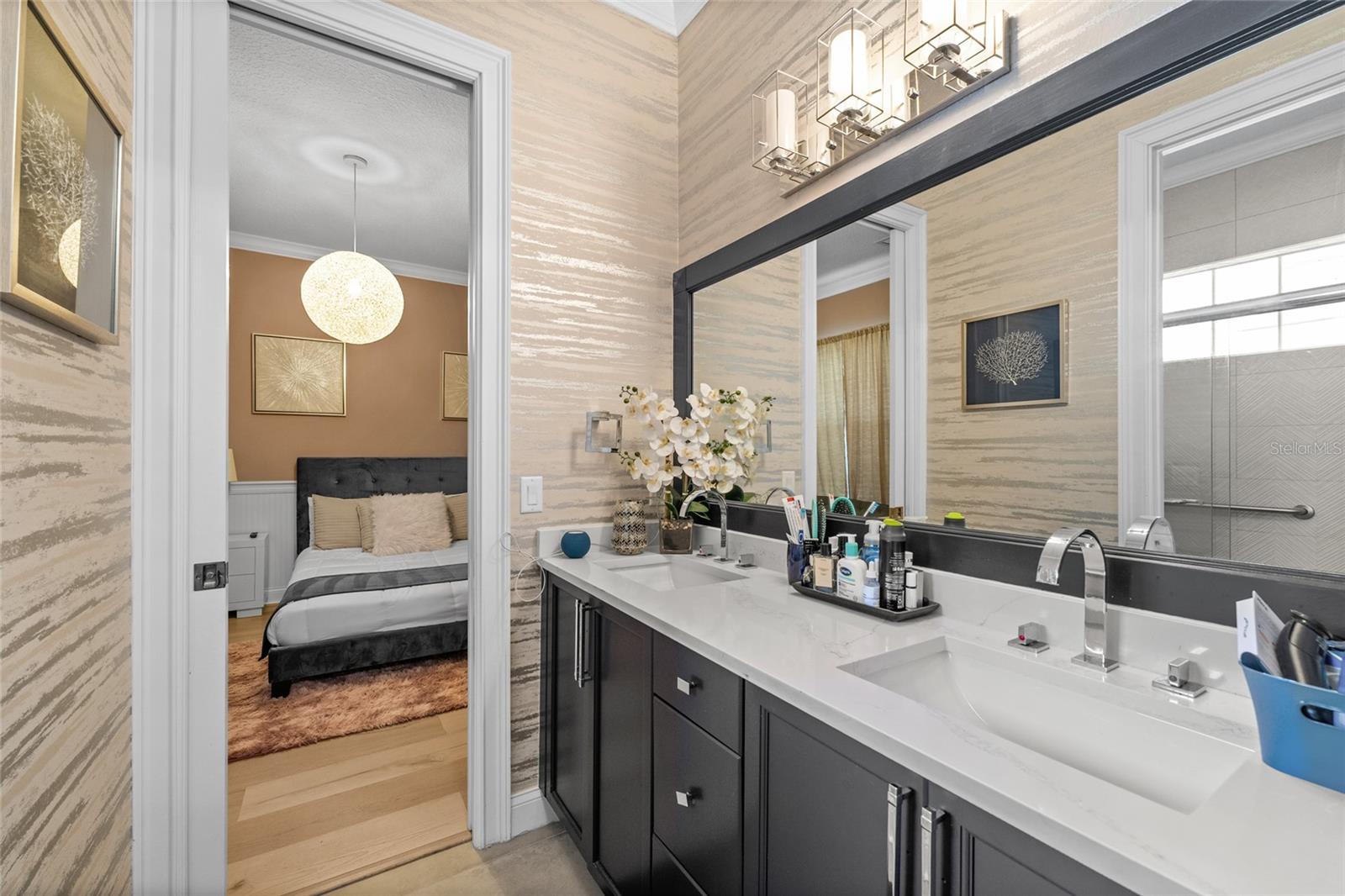 KEENES POINTE - Residential