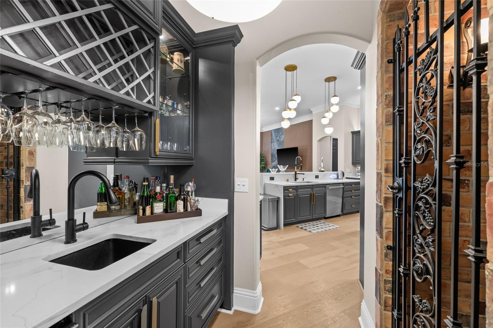 KEENES POINTE - Residential