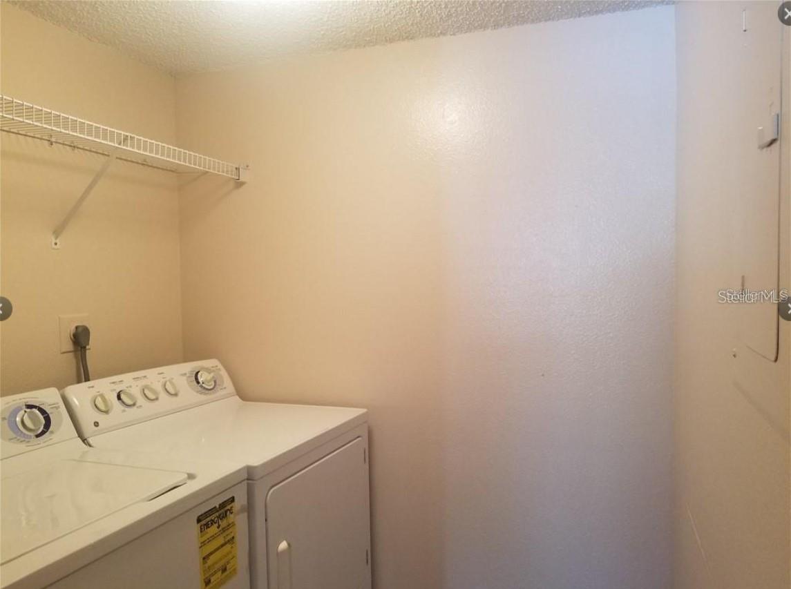 THE GALLERY AT BAYPORT CONDOMI - Residential Lease