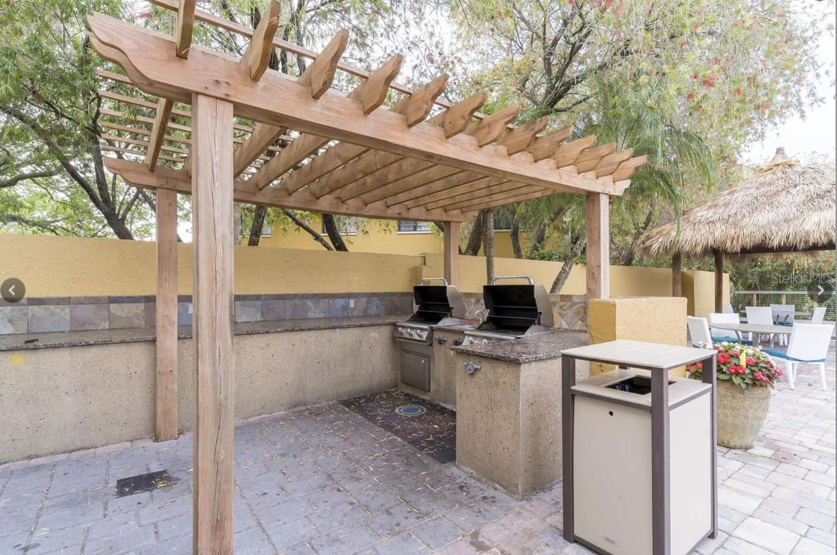 THE GALLERY AT BAYPORT CONDOMI - Residential Lease