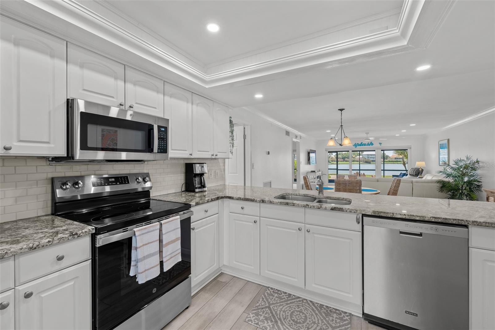 VILLAS ON POINT BRITTANY CONDO - Residential