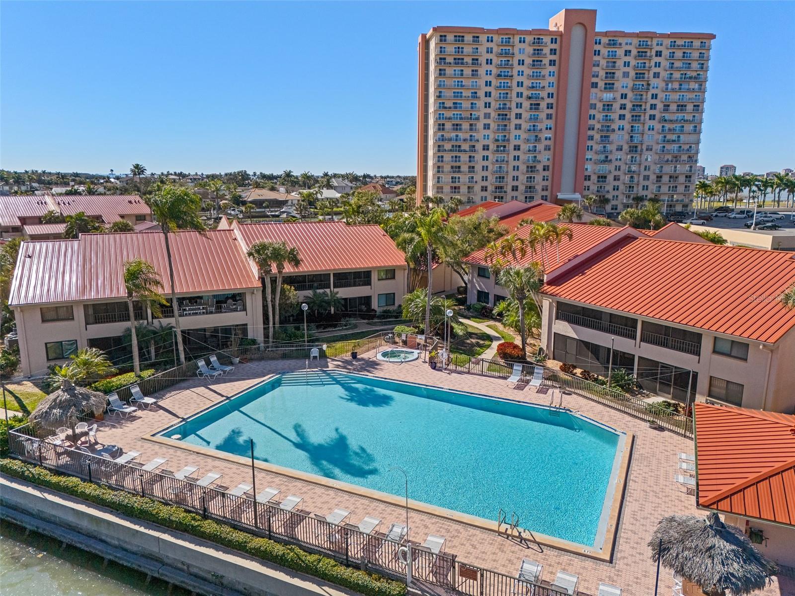 VILLAS ON POINT BRITTANY CONDO - Residential